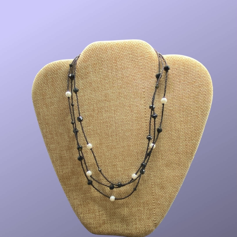 WHITE HOUSE BLACK MARKET Micro Seed Beads Black Glass White Faux Pearls Necklace